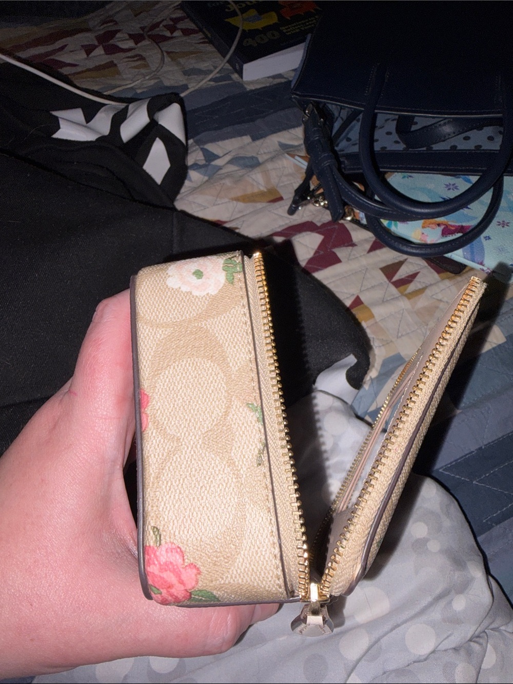 Coach Cream Zip Wallet with Pink Floral Print and Gold Hardware - Picture 6 of 8